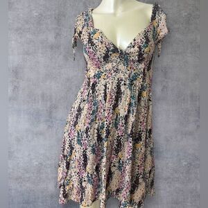 Free People Floral Patterned Fabric